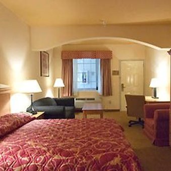Garden Inn Union City - Union City, GA