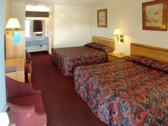 Economy Inn - Watsonville, CA