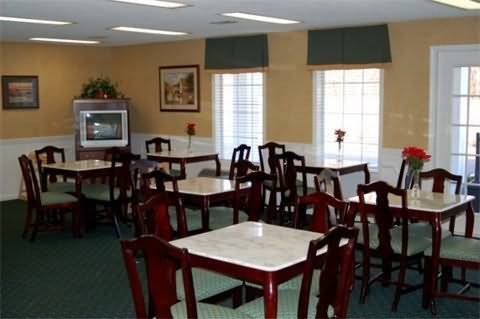 Baymont By Wyndham Kingsland - Kingsland, GA
