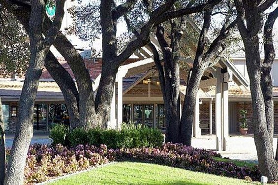 Green Oaks Hotel - Fort Worth, TX