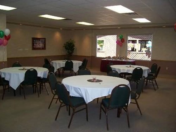 GuestHouse International Inn - Poplar Bluff, MO