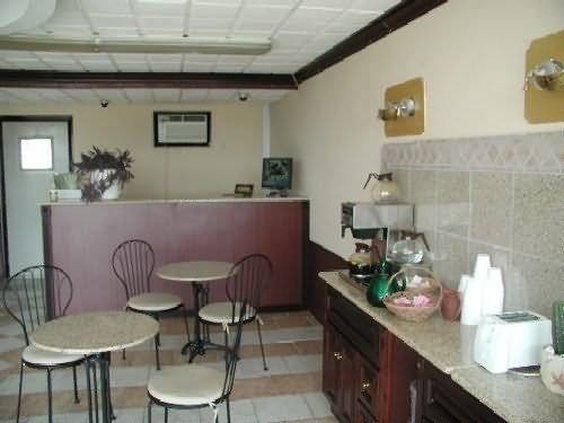 Forest Hill Inn