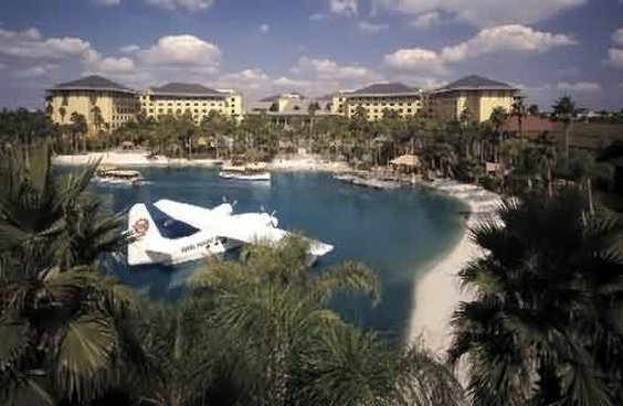 Universal's Loews Royal Pacific Resort
