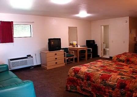 Pearsall Executive Inn - Pearsall, TX