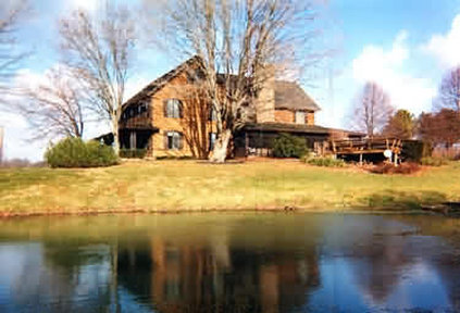 Hanover House Bed & Breakfast - Newark, OH