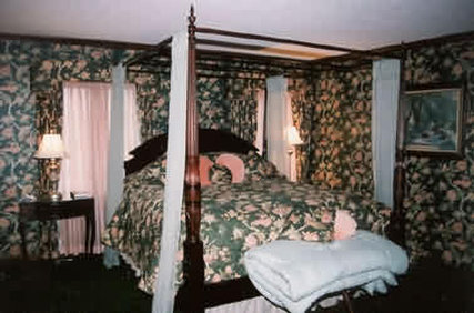 Hanover House Bed & Breakfast - Newark, OH