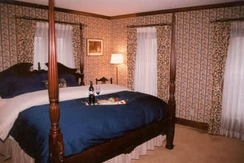 Hanover House Bed & Breakfast - Newark, OH