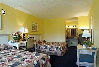 Holiday Park Hotel And Suites Deerfield Beach Hotels - Deerfield Beach, FL