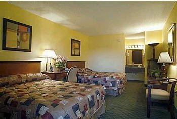 Holiday Park Hotel And Suites Deerfield Beach Hotels - Deerfield Beach, FL