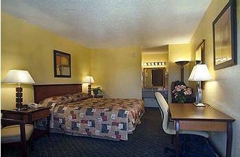Holiday Park Hotel And Suites Deerfield Beach Hotels - Deerfield Beach, FL