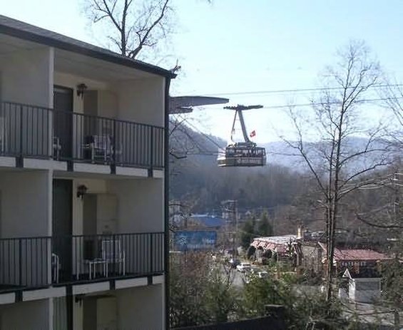 Oak Square at Gatlinburg - Gatlinburg, TN