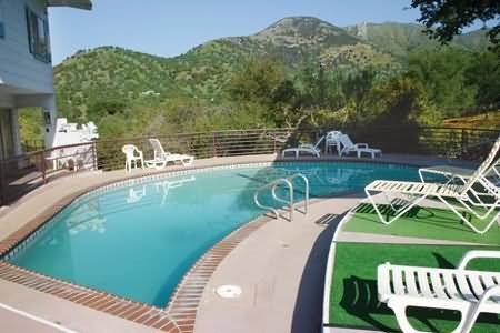 Sierra Lodge - Three Rivers, CA