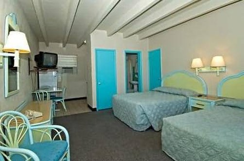 Aqua Terrace Motel - Ormond Beach, FL