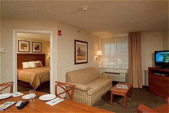 Candlewood Suites OWASSO - Owasso, OK