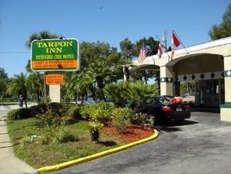 Tarpon Inn - Tarpon Springs, FL