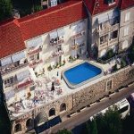 Hotel Komodor
