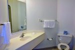 Motel 6, Colchester