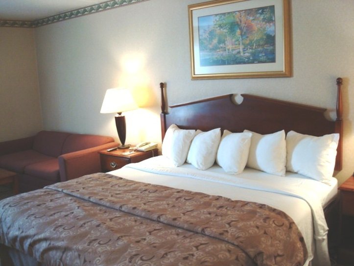 Jackson Hotel - Jackson, MI