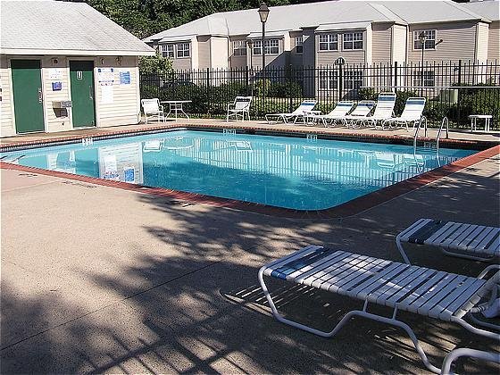 Centennial Apartments - Farmington, CT