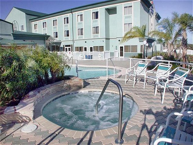 Holiday Inn Express & Suites COCOA - Cocoa, FL