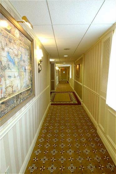 Rockville Center Inn - Lynbrook, NY