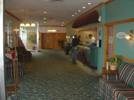 Americas Best Value Inn - Findlay, OH
