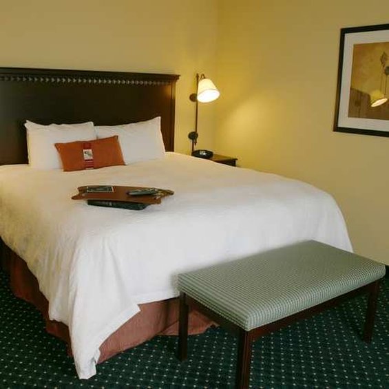 Hampton Inn & Suites Hartford-Manchester - Manchester, CT