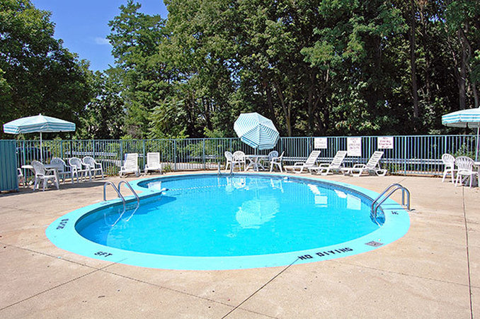 Americas Best Value Inn - Englewood, OH