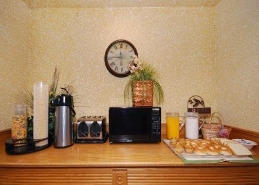 Econo Lodge Inn & Suites - Scottsboro, AL