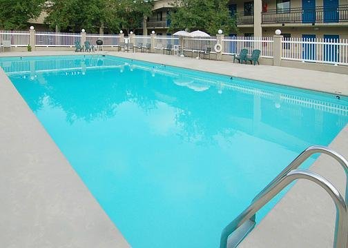 Econo Lodge Inn & Suites - Scottsboro, AL