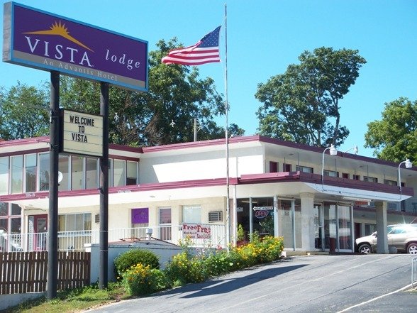 Vista Lodge - Galesburg, IL