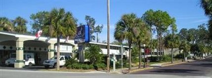 Tarpon Inn - Tarpon Springs, FL