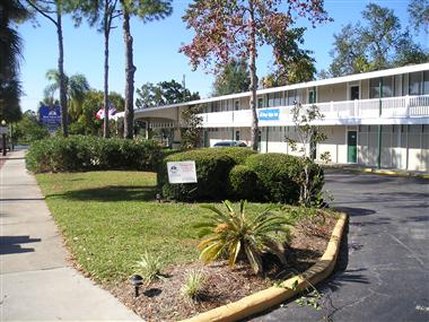 Tarpon Inn - Tarpon Springs, FL