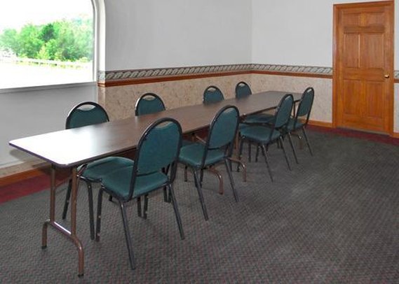 Econo Lodge - Nitro, WV