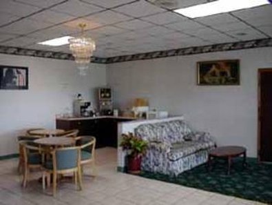 Econo Lodge - Locust Grove, GA