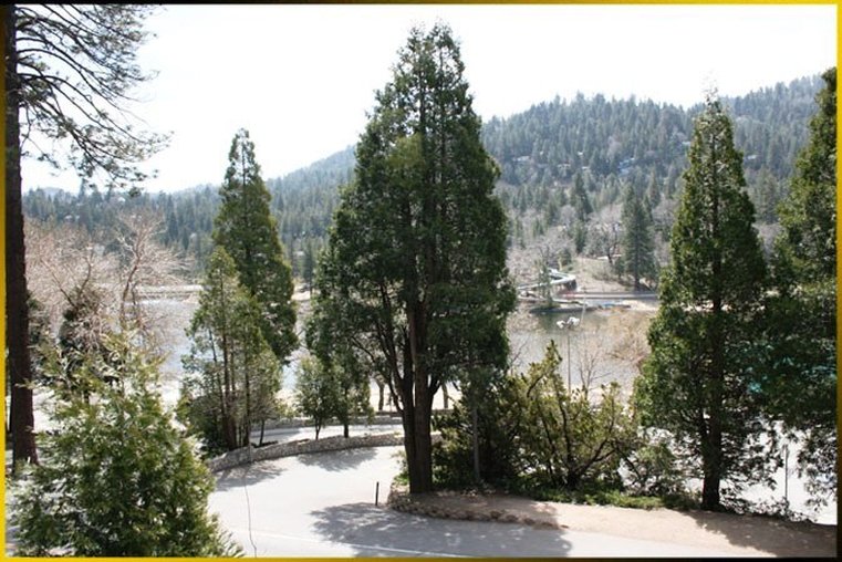 North Shore Inn - Crestline, CA