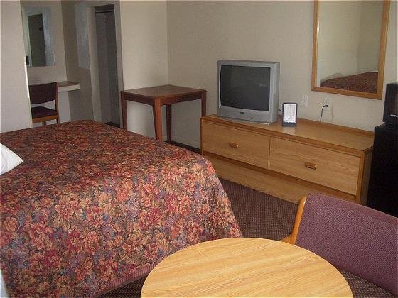 Relax Inn-Benton - Benton, AR