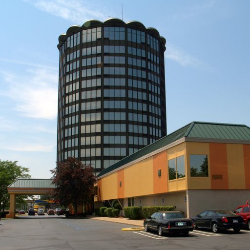 Holiday Resort Hotel - Southfield, MI