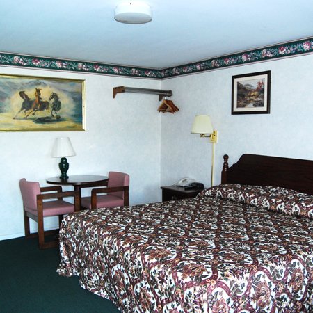 Lenox Inn - Lenox, MA