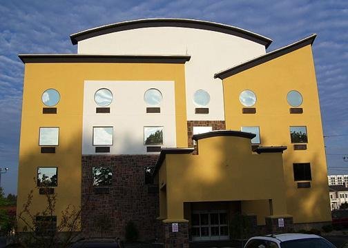 Comfort Suites