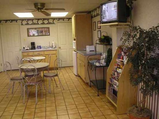 Magnolia Suites and Inn - Millington, TN