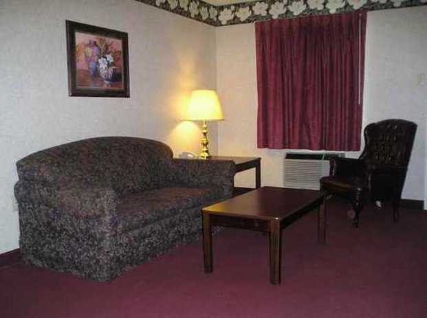 Magnolia Suites and Inn - Millington, TN