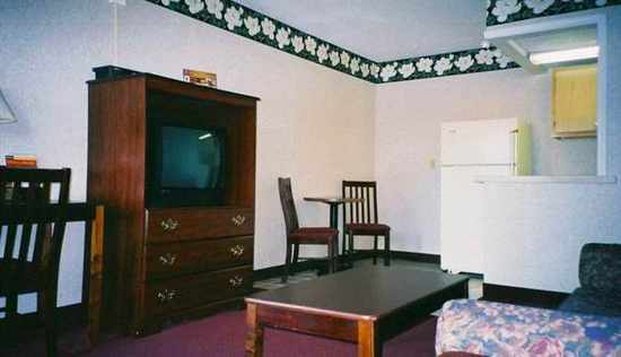 Magnolia Suites and Inn - Millington, TN