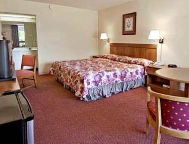 Country Hearth Inn - Gainesville, GA