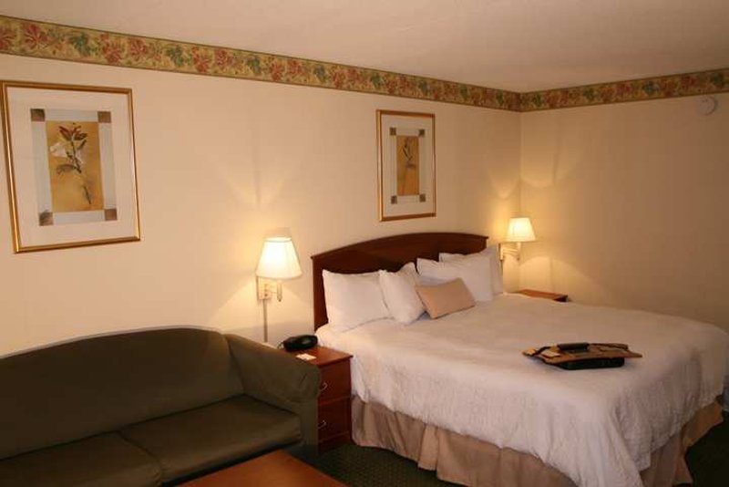 Hampton Inn - Calhoun, GA