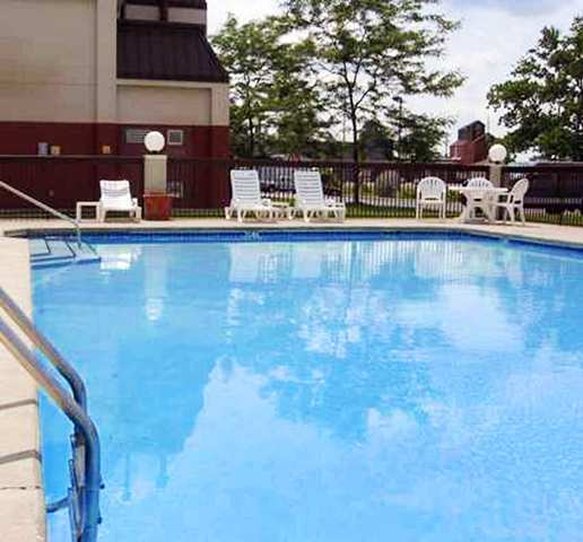 Hampton Inn & Suites Sandusky/Milan - Milan, OH