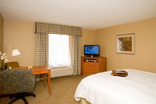 Hampton Inn Suites Tilton - Tilton, NH