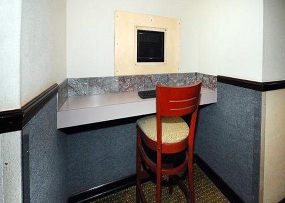 Comfort Inn & Suites-Seattle - Seattle, WA