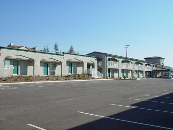 Castro Valley Inn - Castro Valley, CA