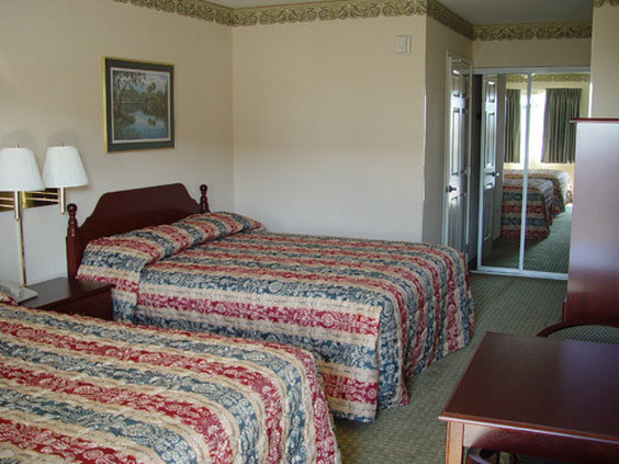 Castro Valley Inn - Castro Valley, CA